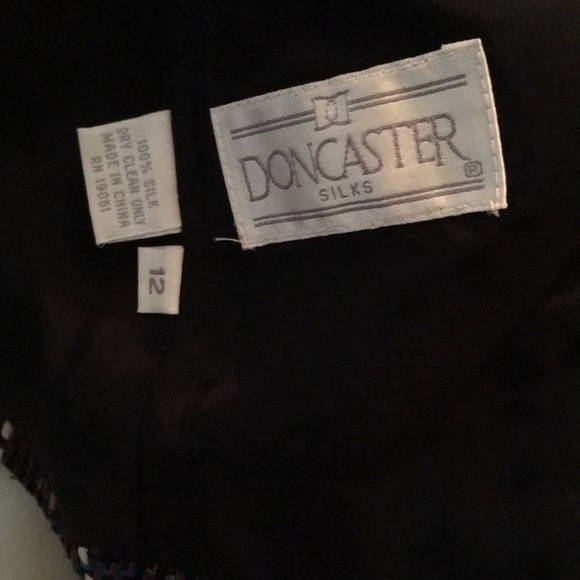 DONCASTER SILK BLAZER - Picture 8 of 8